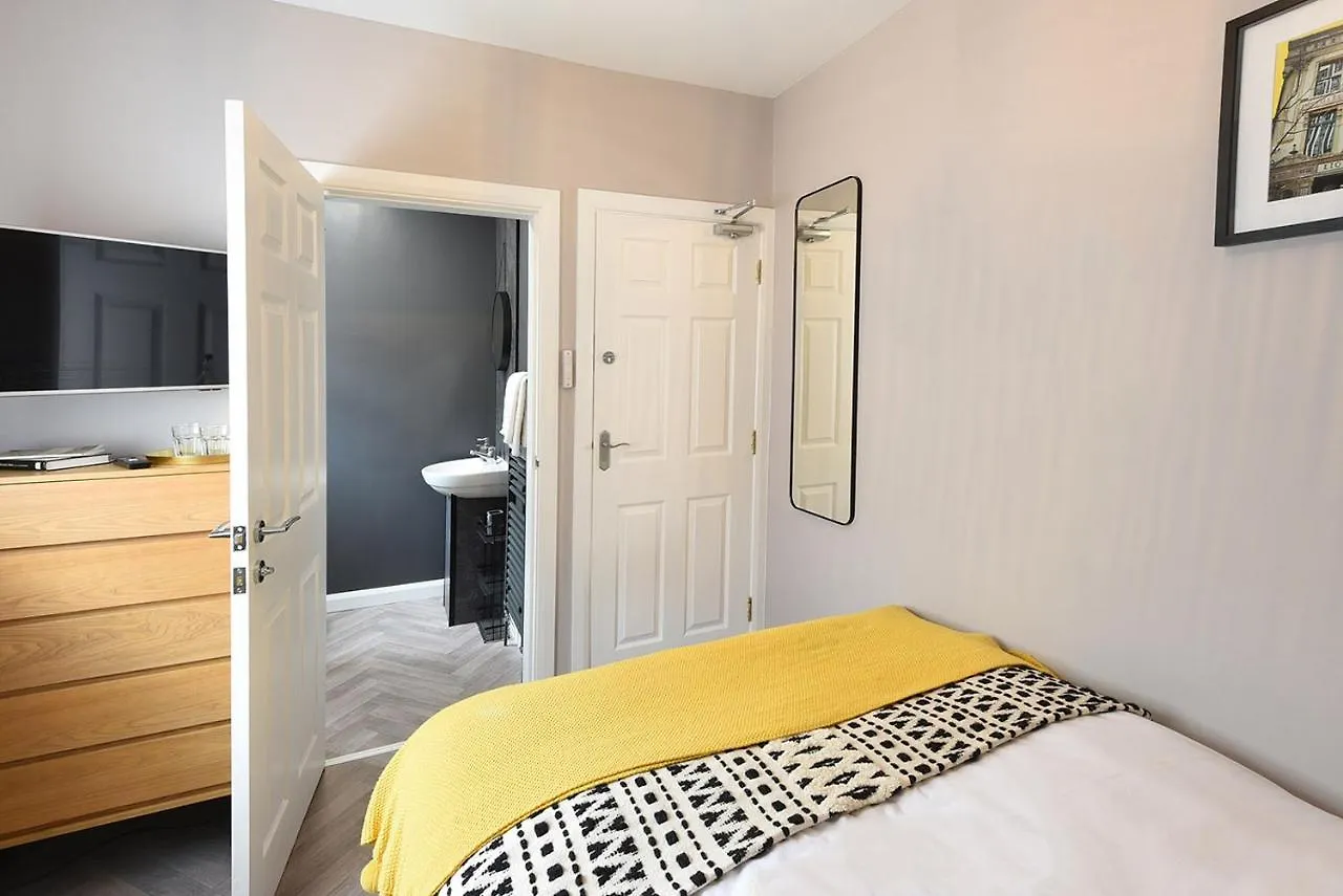 Ocho Homes By Eight Continents Belfast Pensionat