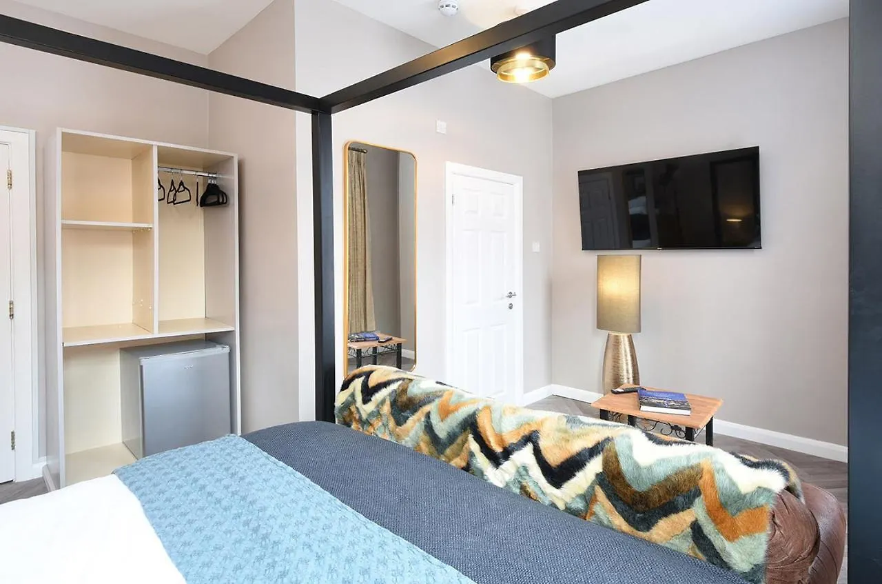 Ocho Homes By Eight Continents Belfast