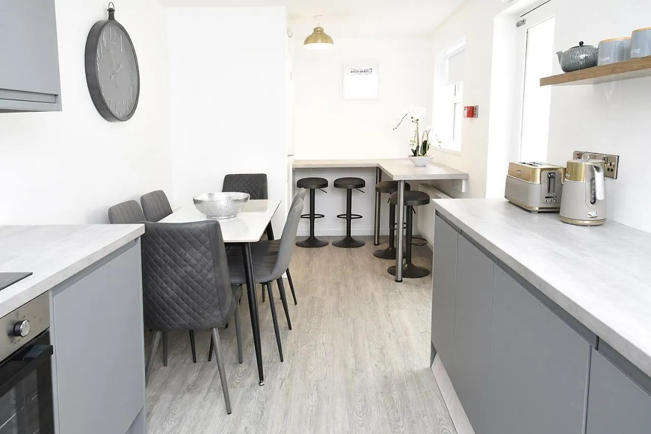 Ocho Homes By Eight Continents Belfast